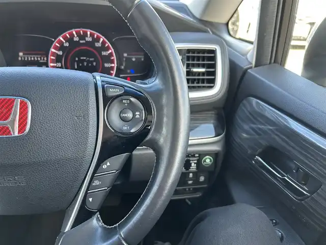 ホンダ オデッセイ アブソルート EX 埼玉県 2014(平26)年 11.8万km パール ・ワンオーナー/・禁煙車/・車検R9年9月28日まで/・レーダークルーズコントロール/・レーダーブレーキ/・純正ナビゲーション/・純正後席モニター/・純正18インチアルミホイール/・両側電動スライドドア/・360°カメラ/・CD/DVD/BT/USB/HDMI/・アイドリングストップ/・パワーシート/・LEDヘッドライト/・スペアキー/・新車保証書/・取扱説明書