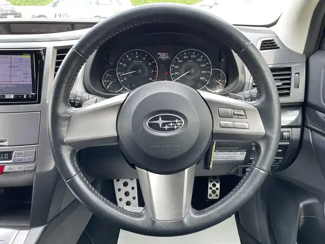 スバル レガシィ Ｂ４ 2．5GTアイサイト Sパケ 岩手県 2011(平23)年 13.2万km サテンホワイトパール 4WD/アイサイト/社外メモリーナビ/　BT/CD/DVD/フルセグ/バックカメラ/クルーズコントロール/HIDオートライト/ハーフレザーシート/前席パワーシート/純正18インチアルミホイール/パドルシフト/スマートキー/ETC