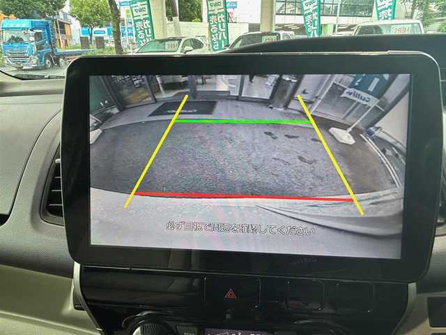 日産 セレナ X 熊本県 2017(平29)年 6.5万km ブリリアントホワイトパール 衝突軽減ブレーキ/社外ナビ/（CD・DVD・フルセグTV・BTオーディオ・SD）/バックカメラ/ETC/社外フリップダウンモニター（RXH12X-L）/ドライブレコーダー/オートライト/横滑り防止装置/ウィンカーミラー/純正フロアマット/純正ドアバイザー/新車保証書/取扱説明書/スペアキー×1本