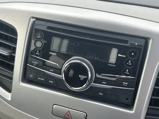 スズキ ワゴンＲ FZ 秋田県 2014(平26)年 4.8万km クリスタルホワイトP ４WD/純正オーディオ（AM/FM/CD)/衝突軽減システム/社外アルミ/スマートキー/アイドリングストップ/プッシュスタート/純正エアロパーツ/前席シートヒーター/社外フロアマット/純正ドアバイザー/ステアリングスイッチ/オートエアコン/パワーステアリング/パワーウィンドウ/レベライザー/電動格納ウィンカーミラー/横滑り防止/盗難防止装置/保証書/取扱説明書/記録簿
