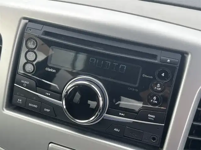 スズキ ワゴンＲ FZ 秋田県 2014(平26)年 4.8万km クリスタルホワイトP ４WD/純正オーディオ（AM/FM/CD)/衝突軽減システム/社外アルミ/スマートキー/アイドリングストップ/プッシュスタート/純正エアロパーツ/前席シートヒーター/社外フロアマット/純正ドアバイザー/ステアリングスイッチ/オートエアコン/パワーステアリング/パワーウィンドウ/レベライザー/電動格納ウィンカーミラー/横滑り防止/盗難防止装置/保証書/取扱説明書/記録簿