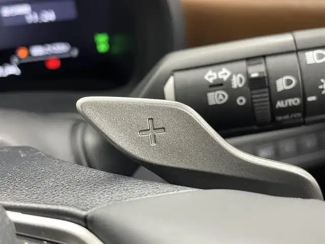 レクサス ＬＢＸ リラックス 茨城県 2024(令6)年 1.4万km ソニッククォーツ 純正9.8型DA/フルセグテレビ/クルーズコントロール/パワーバックドア/本革シート/シートヒーター/ドライブレコーダー/スペアキー/ETC2.0/パワーシート/アルミホイール純正/コーナーセンサー前後/全方位カメラ/USB入力端子タイプC/オートマチックハイビーム/プッシュスタート