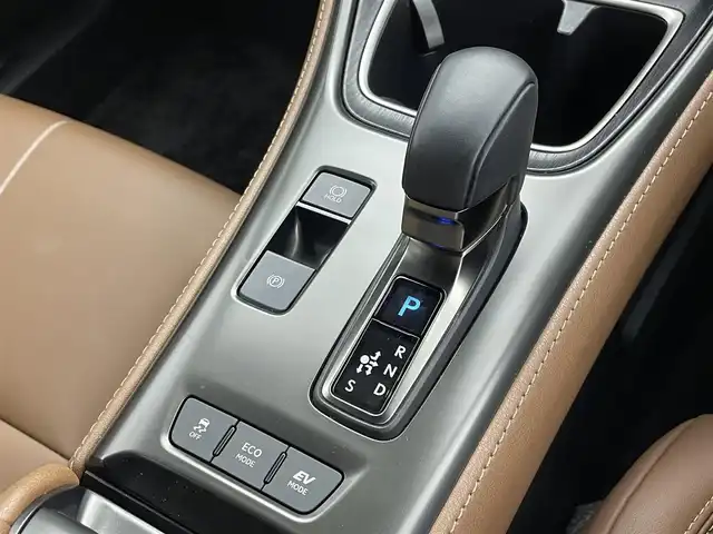 レクサス ＬＢＸ リラックス 茨城県 2024(令6)年 1.4万km ソニッククォーツ 純正9.8型DA/フルセグテレビ/クルーズコントロール/パワーバックドア/本革シート/シートヒーター/ドライブレコーダー/スペアキー/ETC2.0/パワーシート/アルミホイール純正/コーナーセンサー前後/全方位カメラ/USB入力端子タイプC/オートマチックハイビーム/プッシュスタート