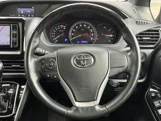 トヨタ エスクァイア Gi 広島県 2019(令1)年 6.4万km ホワイトパールクリスタルシャイン 禁煙/モデリスタエアロ /社外ナビ/CD/DVD/DTV/Bluetooth/バックカメラ/クルーズコントロール/両側パワースライドドア/LEDオートライト/オートマチックハイビーム /LDA/コーナーセンサー /ETC/ドライブレコーダー/純正アルミホイール/スマートキー/プッシュスタート /純正フロアマット