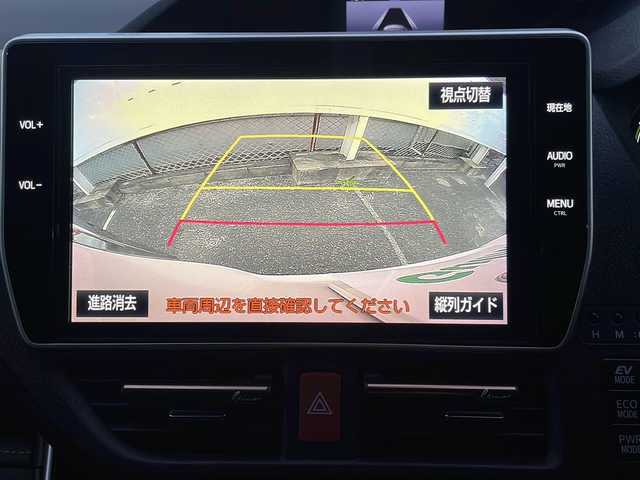 トヨタ エスクァイア ハイブリッド Gi 福島県 2018(平30)年 8.3万km ホワイトパールクリスタルシャイン 純正SDナビ/（FM/AM/DVD/Bluetooth）/レザーシート/バックカメラ/フルセグTV/衝突軽減ブレーキ/レーンキープアシスト/横滑り防止装置/両側電動スライド/ETC/LEDヘッドライト/純正フロアマット/後席用モニター/プッシュスタート/スマートキー