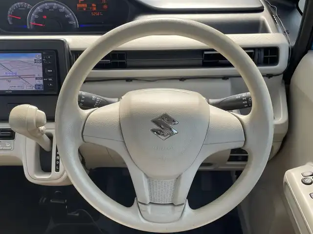 スズキ ワゴンＲ HYBRID FX 埼玉県 2018(平30)年 5.3万km ブリスクブルーメタリック ・社外ナビ/・ワンセグ/・ドライブレコーダー（前）/・ETC/・オートエアコン/・プッシュスタート/・スマートキー×２/・ヘッドアップディスプレイ/・プリクラッシュ/・アイドリングストップ/・レーンアシスト/・シートヒーター（D）/・オートライト/・電格ミラー/・助手席下収納/・フロアマット/・スタッドレス積込み/・取扱説明書/・保証書