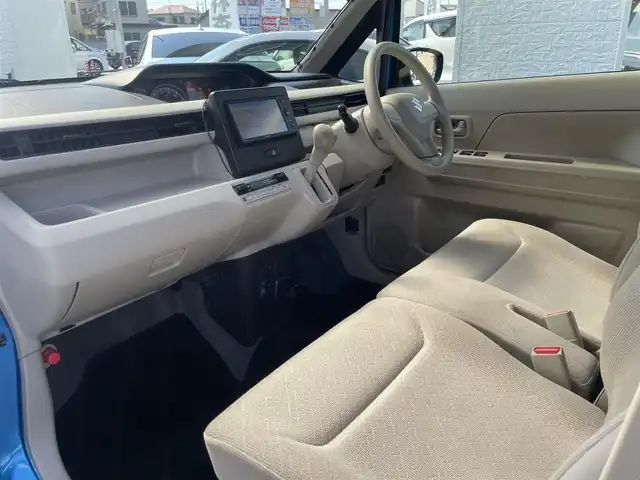 スズキ ワゴンＲ HYBRID FX 埼玉県 2018(平30)年 5.3万km ブリスクブルーメタリック ・社外ナビ/・ワンセグ/・ドライブレコーダー（前）/・ETC/・オートエアコン/・プッシュスタート/・スマートキー×２/・ヘッドアップディスプレイ/・プリクラッシュ/・アイドリングストップ/・レーンアシスト/・シートヒーター（D）/・オートライト/・電格ミラー/・助手席下収納/・フロアマット/・スタッドレス積込み/・取扱説明書/・保証書