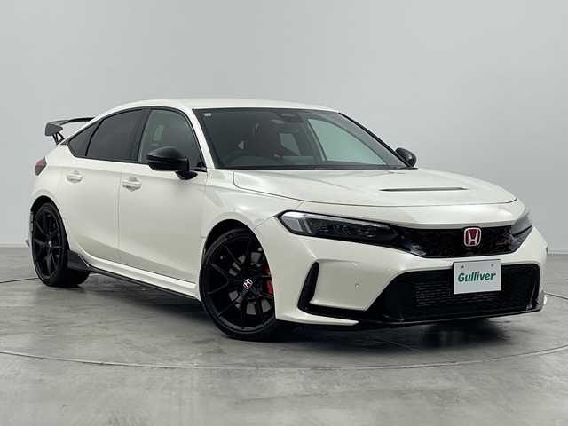 ホンダ シビック タイプR 群馬県 2025(令7)年 0.1万km未満 チャンピオンシップホワイト 登録済未使用車　純正９型ナビ　バックカメラ　ビルトインＥＴＣ２．０　Ｂｒｅｍｂｏキャリパー　アルアンターラステリング　アダプティブクルーズコントロール　ＴＹＰＥ　Ｒ専用リアスポイラー　ＬＥＤ　禁煙車