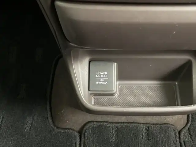 ホンダ フリード G ホンダセンシング 鹿児島県 2018(平30)年 2.6万km ブルーホライゾンM 純正ナビ/（Bluetooth、フルセグTV、CD、DVD、FM、AM）/ホンダセンシング/プッシュスタート/アイドリングストップ/AAC/アダプティブクルーズコントロール/ETC/バックカメラ/純正フロアマット/両側パワースライドドア/ドアバイザー/LEDヘッドライト/オートライト