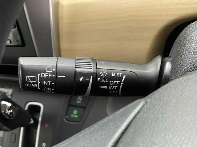 ホンダ フリード G ホンダセンシング 鹿児島県 2018(平30)年 2.6万km ブルーホライゾンM 純正ナビ/（Bluetooth、フルセグTV、CD、DVD、FM、AM）/ホンダセンシング/プッシュスタート/アイドリングストップ/AAC/アダプティブクルーズコントロール/ETC/バックカメラ/純正フロアマット/両側パワースライドドア/ドアバイザー/LEDヘッドライト/オートライト