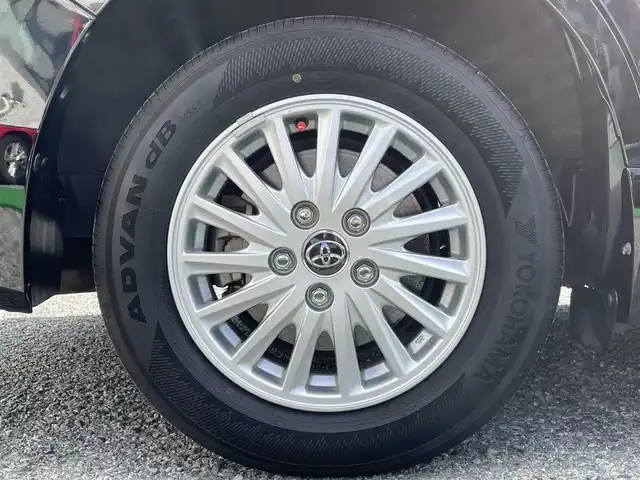 トヨタ ヴォクシー ハイブリッド V 兵庫県 2014(平26)年 8.4万km ブラック 外部検査実施済み/・純正9インチメモリーナビ（NSZT-Y62G）/・地デジ/DVD/BT/・バックカメラ/・ステアリングリモコン/・カロッツェリアツイーター/・ナビTVキャンセラー/・左パワースライドドア/・ビルトインETC/・純正15インチAW/・前席シートヒーター/・置くだけ充電/・オートLEDヘッドランプ/・スペアキー