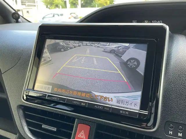 トヨタ ヴォクシー ハイブリッド V 兵庫県 2014(平26)年 8.4万km ブラック 外部検査実施済み/・純正9インチメモリーナビ（NSZT-Y62G）/・地デジ/DVD/BT/・バックカメラ/・ステアリングリモコン/・カロッツェリアツイーター/・ナビTVキャンセラー/・左パワースライドドア/・ビルトインETC/・純正15インチAW/・前席シートヒーター/・置くだけ充電/・オートLEDヘッドランプ/・スペアキー