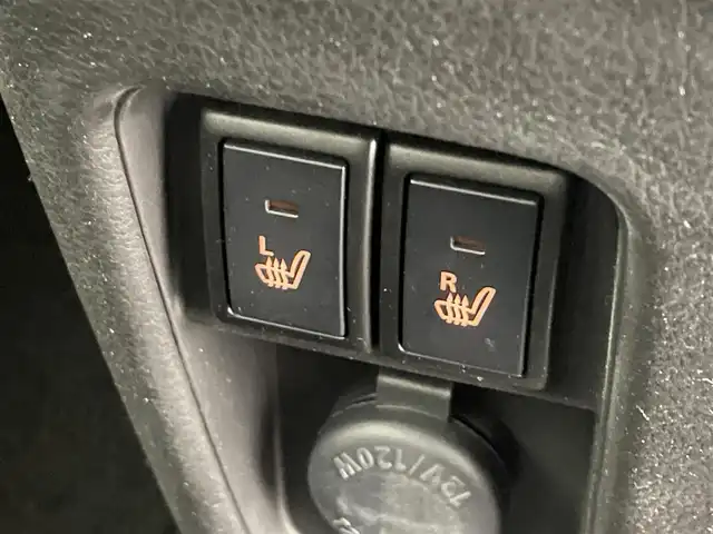 スズキ ハスラー HYBRID X 福島県 2020(令2)年 2.6万km デニムブルー ガンメタリック 2トーン スズキセーフティサポート　/・衝突軽減ブレーキ　/・後退ブレーキサポート　/・誤発進抑制機能　/・リアパーキングセンサー　/・車線逸脱警報装置　/社外ナビゲーション/・型式：MDV-S707W/・Bluetooth/CD/DVD/TV/USB/ipod/AM・FM/・バックカメラ/シートヒーター/LEDライト/・フォグライト/・オートライト/革巻きステアリング/・ステアリングスイッチ/プッシュスタート/・スマートキー/・スペアキー/純正フロアマット