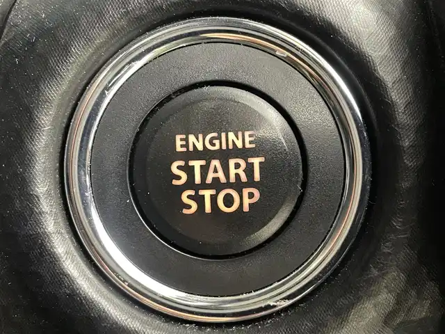 スズキ ハスラー HYBRID X 福島県 2020(令2)年 2.6万km デニムブルー ガンメタリック 2トーン スズキセーフティサポート　/・衝突軽減ブレーキ　/・後退ブレーキサポート　/・誤発進抑制機能　/・リアパーキングセンサー　/・車線逸脱警報装置　/社外ナビゲーション/・型式：MDV-S707W/・Bluetooth/CD/DVD/TV/USB/ipod/AM・FM/・バックカメラ/シートヒーター/LEDライト/・フォグライト/・オートライト/革巻きステアリング/・ステアリングスイッチ/プッシュスタート/・スマートキー/・スペアキー/純正フロアマット