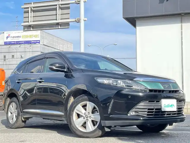 トヨタ ハリアー エレガンス 千葉県 2019(平31)年 5.4万km ブラック ワンオーナー車/サンルーフ　/９型純正ナビ(NSZT-Y66T)　/・ラジオ/CD/DVD/フルセグTV/BT/バックカメラ　/ビルトインETC2.0/Toyota Safety Sence/・レーダークルーズコントロール/・プリクラッシュセーフティ/・横滑り防止装置/・レーンディパーチャーアラート/・前後コーナーセンサー/・オートハイビーム/純正ドライブレコーダー　/カーテンエアバッグ/アイドリングストップ/ブレーキホールド/電子パーキングブレーキ　/ハーフレザーシート/パワーシート/純正フロアマット/プッシュスタート/スマートキー/純正17インチAW /LEDヘッドライト/取扱説明書/保証書/スペアキー