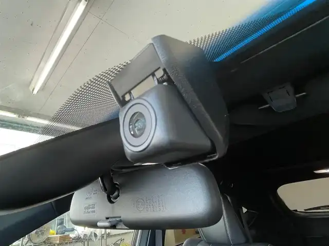 トヨタ ハリアー エレガンス 千葉県 2019(平31)年 5.4万km ブラック ワンオーナー車/サンルーフ　/９型純正ナビ(NSZT-Y66T)　/・ラジオ/CD/DVD/フルセグTV/BT/バックカメラ　/ビルトインETC2.0/Toyota Safety Sence/・レーダークルーズコントロール/・プリクラッシュセーフティ/・横滑り防止装置/・レーンディパーチャーアラート/・前後コーナーセンサー/・オートハイビーム/純正ドライブレコーダー　/カーテンエアバッグ/アイドリングストップ/ブレーキホールド/電子パーキングブレーキ　/ハーフレザーシート/パワーシート/純正フロアマット/プッシュスタート/スマートキー/純正17インチAW /LEDヘッドライト/取扱説明書/保証書/スペアキー