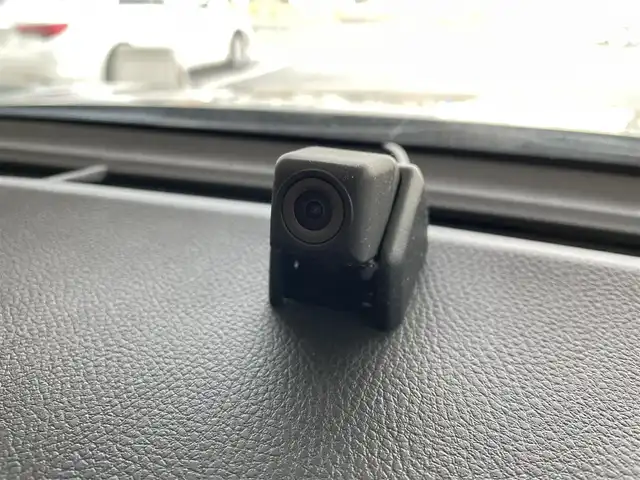 トヨタ ハリアー エレガンス 千葉県 2019(平31)年 5.4万km ブラック ワンオーナー車/サンルーフ　/９型純正ナビ(NSZT-Y66T)　/・ラジオ/CD/DVD/フルセグTV/BT/バックカメラ　/ビルトインETC2.0/Toyota Safety Sence/・レーダークルーズコントロール/・プリクラッシュセーフティ/・横滑り防止装置/・レーンディパーチャーアラート/・前後コーナーセンサー/・オートハイビーム/純正ドライブレコーダー　/カーテンエアバッグ/アイドリングストップ/ブレーキホールド/電子パーキングブレーキ　/ハーフレザーシート/パワーシート/純正フロアマット/プッシュスタート/スマートキー/純正17インチAW /LEDヘッドライト/取扱説明書/保証書/スペアキー