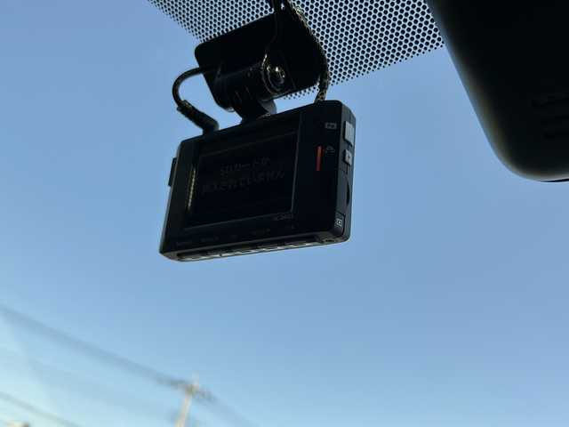 トヨタ ヤリスクロス ハイブリッド Z 栃木県 2022(令4)年 2.6万km ブラックマイカ/ホワイトパールクリスタルシャイン 2トーン 純正ナビ/Ｂｌｕｅｔｏｏｔｈ/アラウンドビューモニター/前後ドライブレコーダー/パーキングアシスト/モデリスタエアロ/シートヒーター/ＥＴＣ/クルーズコントロール/パワーバックドア/パワーシート/純正アルミホイール/スペアキー/ワンオーナー/USB入力端子/ABS/横滑り防止機能/コーナーセンサー/レーンキープアシスト/盗難防止装置/衝突被害軽減システム