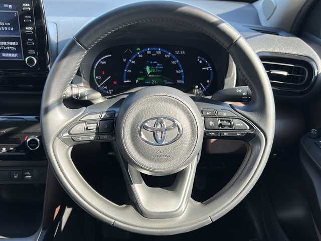 トヨタ ヤリスクロス ハイブリッド Z 栃木県 2022(令4)年 2.6万km ブラックマイカ/ホワイトパールクリスタルシャイン 2トーン 純正ナビ/Ｂｌｕｅｔｏｏｔｈ/アラウンドビューモニター/前後ドライブレコーダー/パーキングアシスト/モデリスタエアロ/シートヒーター/ＥＴＣ/クルーズコントロール/パワーバックドア/パワーシート/純正アルミホイール/スペアキー/ワンオーナー/USB入力端子/ABS/横滑り防止機能/コーナーセンサー/レーンキープアシスト/盗難防止装置/衝突被害軽減システム