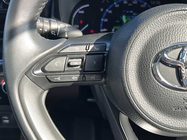 トヨタ ヤリスクロス ハイブリッド Z 栃木県 2022(令4)年 2.6万km ブラックマイカ/ホワイトパールクリスタルシャイン 2トーン 純正ナビ/Ｂｌｕｅｔｏｏｔｈ/アラウンドビューモニター/前後ドライブレコーダー/パーキングアシスト/モデリスタエアロ/シートヒーター/ＥＴＣ/クルーズコントロール/パワーバックドア/パワーシート/純正アルミホイール/スペアキー/ワンオーナー/USB入力端子/ABS/横滑り防止機能/コーナーセンサー/レーンキープアシスト/盗難防止装置/衝突被害軽減システム