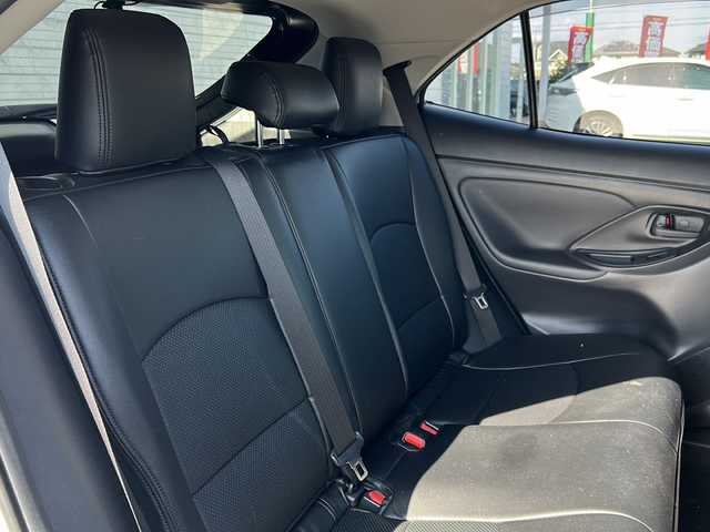 トヨタ ヤリスクロス ハイブリッド Z 栃木県 2022(令4)年 2.6万km ブラックマイカ/ホワイトパールクリスタルシャイン 2トーン 純正ナビ/Ｂｌｕｅｔｏｏｔｈ/アラウンドビューモニター/前後ドライブレコーダー/パーキングアシスト/モデリスタエアロ/シートヒーター/ＥＴＣ/クルーズコントロール/パワーバックドア/パワーシート/純正アルミホイール/スペアキー/ワンオーナー/USB入力端子/ABS/横滑り防止機能/コーナーセンサー/レーンキープアシスト/盗難防止装置/衝突被害軽減システム