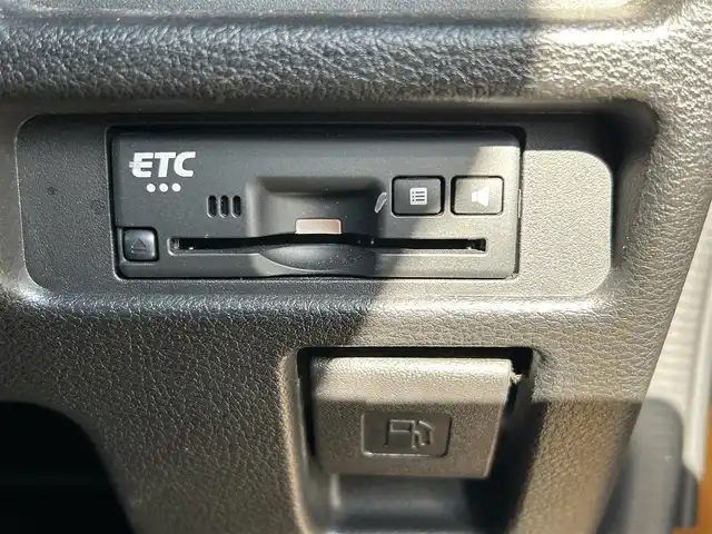 スズキ ハスラー HYBRID G 奈良県 2020(令2)年 3.4万km アクティブイエロー/ホワイト2トーンルーフ 純正ナビ　/フルセグ　/ＤＶＤ　/Ｂｌｕｅｔｏｏｔｈ　/ＵＳＢ入力端子　/全方位カメラ　/ＥＴＣ　/前席シートヒーター　/純正ラバーフロアマット　/オートライト　/衝突被害軽減ブレーキ　/車線逸脱警報　/横滑り防止装置