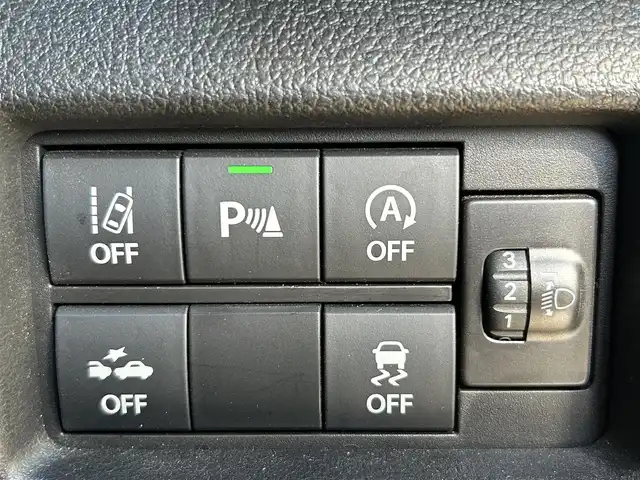 スズキ ハスラー HYBRID G 奈良県 2020(令2)年 3.4万km アクティブイエロー/ホワイト2トーンルーフ 純正ナビ　/フルセグ　/ＤＶＤ　/Ｂｌｕｅｔｏｏｔｈ　/ＵＳＢ入力端子　/全方位カメラ　/ＥＴＣ　/前席シートヒーター　/純正ラバーフロアマット　/オートライト　/衝突被害軽減ブレーキ　/車線逸脱警報　/横滑り防止装置