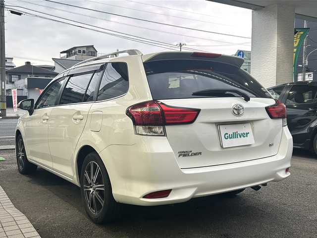 トヨタ カローラ フィールダー 1．5G 高知県 2015(平27)年 9.9万km ホワイトパールクリスタルシャイン ナビ/・Bl押しuetooth/・CD/DVD/・フルセグTV/トヨタセーフティセンス/アイドリングストップ/前後ドラレコ/ルーフレール/スペアキー