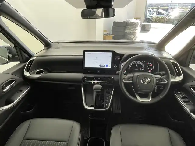 トヨタ ノア S－Z 宮城県 2025(令7)年 0.4万km アティチュードブラックマイカ 純正１０インチナビ/快適利便パッケージｈｉｇｈ/全方位カメラ/ユニバーサルステップ/電動リアゲート/ビルトインＥＴＣ2.0/アダプティブクルーズコントロール/両側パワースライドドア/オートマチックハイビーム/ヘッドライトレベライザー/オットマン/アドバンスパーク/電動パーキング/オートブレーキホールド/電動格納ミラー/オートライト/スマートキー/プッシュスタート/禁煙車