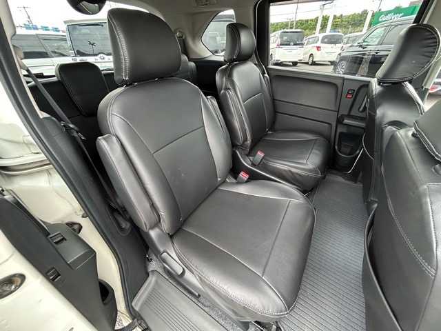 ホンダ フリード ハイブリット ジャストセレクション 千葉県 2012(平24)年 9.6万km プレミアムホワイトパール 純正ナビ/フルセグTV/Bluetooth/DVD/CD/HDMI/ドライブレコーダー/片側パワースライドドア/オートライト/ステアリングスイッチ/横滑り防止装置/純正フロアマット/ウィンカーミラー/取扱説明書/レザー調シートカバー/ドアバイザー