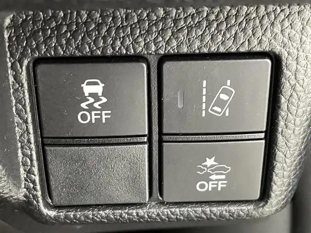 ホンダ Ｎ ＢＯＸ カスタム G L ターボ ホンダセンシング 熊本県 2018(平30)年 5万km クリスタルブラックパール 純正ナビ（ＣＤ・ＤＶＤ・フルセグ・ＢＴ・ＳＤ・ＵＳＢ）/バックカメラ　/ビルトインＥＴＣ　/レーダークルーズコントロール/両側パワースライドドア　/衝突軽減ブレーキ　/先行車発進お知らせ機能/標識認識機能/路外逸脱制御/レーンキープアシスト　/横滑り防止　/アイドリングストップ　/パドルシフト/ドアバイザー/ハーフレザーシート/純正フロアマット/純正１５インチAW/オートライト/LEDヘッドライト/フォグランプ/スマートキー/プッシュスタート/スペアキー1本/保証書/取扱説明書