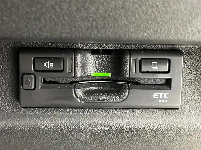 スズキ ジムニー XC 滋賀県 2022(令4)年 2.6万km シフォンアイボリーM 社外8インチナビ/【Bluetooth/CD/DVD/フルセグTV】/バックカメラ/4WD/クルーズコントロール/レーンキープアシスト/衝突軽減ブレーキ/LEDヘッドライト/オートマチックハイビーム/前後ドライブレコーダー/D/Nシートヒーター/ヒルディセントコントロール/ヘッドライトウォッシャー/純正フロアマット/プッシュスタート/スマートキー/ステアリングリモコン