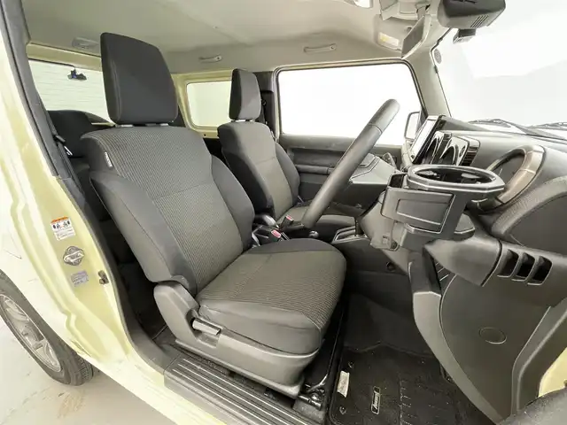 スズキ ジムニー XC 滋賀県 2022(令4)年 2.6万km シフォンアイボリーM 社外8インチナビ/【Bluetooth/CD/DVD/フルセグTV】/バックカメラ/4WD/クルーズコントロール/レーンキープアシスト/衝突軽減ブレーキ/LEDヘッドライト/オートマチックハイビーム/前後ドライブレコーダー/D/Nシートヒーター/ヒルディセントコントロール/ヘッドライトウォッシャー/純正フロアマット/プッシュスタート/スマートキー/ステアリングリモコン