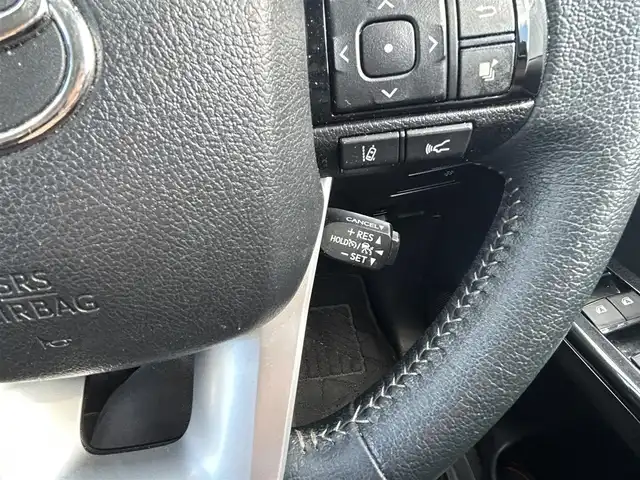 トヨタ ハイラックス Z 愛知県 2023(令5)年 4.4万km スーパーホワイトⅡ ワンオーナー/4WD/社外ディスプレイオーディオ(AM/FM/BT)/レーンディパーチャーアラート/プリクラッシュセーフティー/ロードサインアシスト/クリアランスソナー/ダウンヒルアシストコントロール/バックカメラ/純正17インチアルミ/ETC/オート格納ミラー/スマートキー/スペアキー×1/取説/保証書