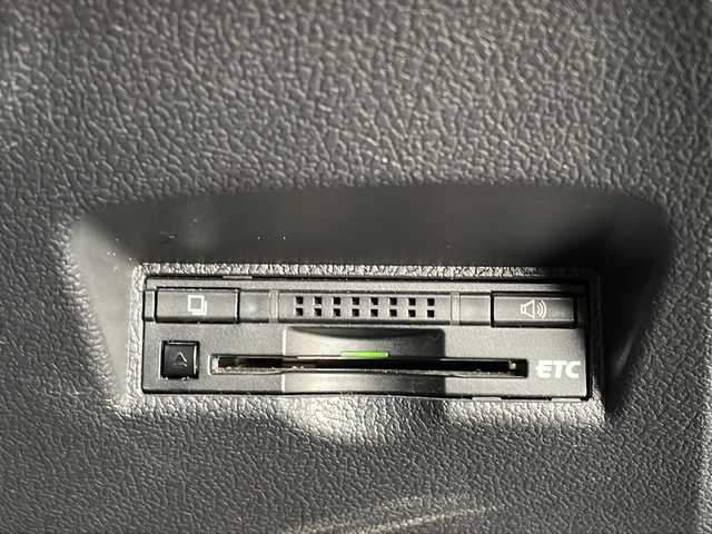 トヨタ プリウス A 福島県 2016(平28)年 14.1万km アティチュードブラックマイカ 4WD 純正ナビ フルセグTV Bluetooth バックカメラ 衝突軽減ブレーキ オートクルーズ バックソナー HUD ETC LEDヘッドライト オートライト レーンキープ スマートキー