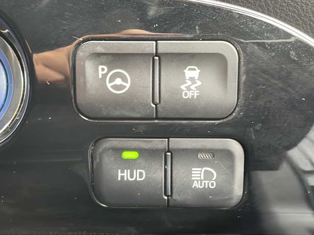 トヨタ プリウス A 福島県 2016(平28)年 14.1万km アティチュードブラックマイカ 4WD 純正ナビ フルセグTV Bluetooth バックカメラ 衝突軽減ブレーキ オートクルーズ バックソナー HUD ETC LEDヘッドライト オートライト レーンキープ スマートキー