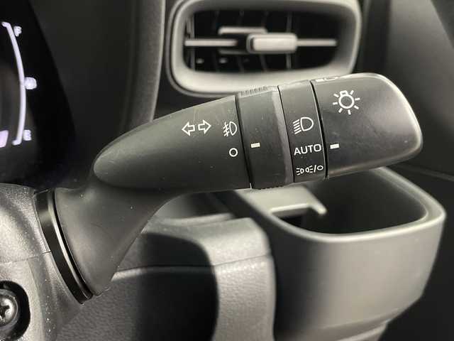 トヨタ シエンタ ハイブリッド Z 埼玉県 2023(令5)年 2.6万km アーバンカーキ 純正ナビ/　(Bluetooth/Miracast/USB/FM/AM)/フルセグテレビ/バックカメラ/ビルトインETC2.0/前後ドライブレコーダー/両側パワースライドドア/ブラインドスポットモニター/レーダークルーズコントロール/衝突被害軽減ブレーキ/車線逸脱警報/クリアランスソナー/オートLEDライト/オートハイビーム/プッシュスタート/純正フロアマット