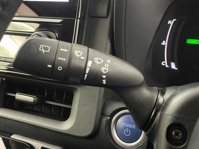 トヨタ シエンタ ハイブリッド Z 埼玉県 2023(令5)年 2.6万km アーバンカーキ 純正ナビ/　(Bluetooth/Miracast/USB/FM/AM)/フルセグテレビ/バックカメラ/ビルトインETC2.0/前後ドライブレコーダー/両側パワースライドドア/ブラインドスポットモニター/レーダークルーズコントロール/衝突被害軽減ブレーキ/車線逸脱警報/クリアランスソナー/オートLEDライト/オートハイビーム/プッシュスタート/純正フロアマット