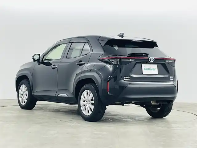 トヨタ ヤリスクロス ハイブリッド G 福島県 2022(令4)年 4.7万km ブラックマイカ トヨタセーフティーセンス/・衝突軽減ブレーキ/・レーントレーシングアシスト/・レーンディパーチャーアラート/・レーダークルーズコントロール/・道路標識認識/・先行車発進告知機能/・オートマチックハイビーム/・横滑り防止/ワンオーナー/純正ディスプレイオーディオ/・バックカメラ/・ビルトインＥＴＣ　/・Bluetooth/・USB/・FM、AM/・Miracast/社外前後ドライブレコーダー（Y-220）/ＡＣ１００Ｖコンセント/電動パーキングブレーキ/純正ホイール/純正フロアマット/ドアバイザー/電格ミラー/夏タイヤ積込（履きタイヤ同サイズ）/プッシュスタート/・スマートキー/・スペアキー/LEDヘッドライト/・オートライト