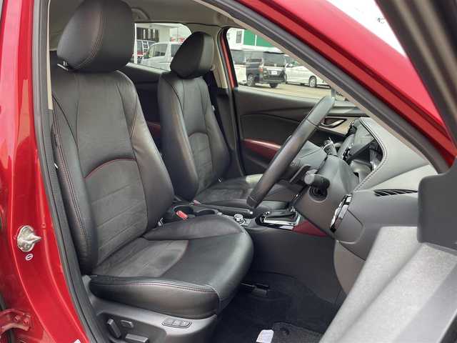 マツダ ＣＸ－３ XD Lパッケージ 東京都 2016(平28)年 3.5万km ソウルレッドプレミアムメタリック 純正ナビ/バックモニター/シティブレーキサポート/ブラインドスポットモニタリング/レーンキープアシスト/パーキングセンサー/レーダークルーズコントロール/シートヒーター/ＥＴＣ/ドライブレコーダー