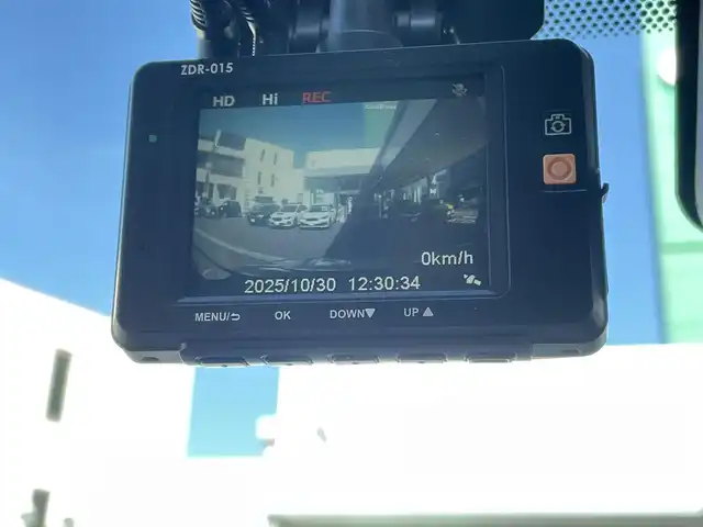 トヨタ ヤリスクロス G 岡山県 2021(令3)年 6.2万km シルバーメタリック 登録時走行距離61711km/純正ディスプレイオーディオ/Toyota Safety Sensing/・プリクラッシュセーフティ/・レーントレーシングアシスト/・オートマティックハイビーム/ビルトインETC/バックカメラ/BSM/クリアランスソナー/MTモード付AT/プッシュスタート/スマートキー/スペアキー/純正16インチアルミホイール