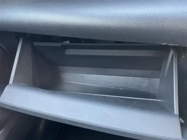 トヨタ ヤリスクロス G 岡山県 2021(令3)年 6.2万km シルバーメタリック 登録時走行距離61711km/純正ディスプレイオーディオ/Toyota Safety Sensing/・プリクラッシュセーフティ/・レーントレーシングアシスト/・オートマティックハイビーム/ビルトインETC/バックカメラ/BSM/クリアランスソナー/MTモード付AT/プッシュスタート/スマートキー/スペアキー/純正16インチアルミホイール