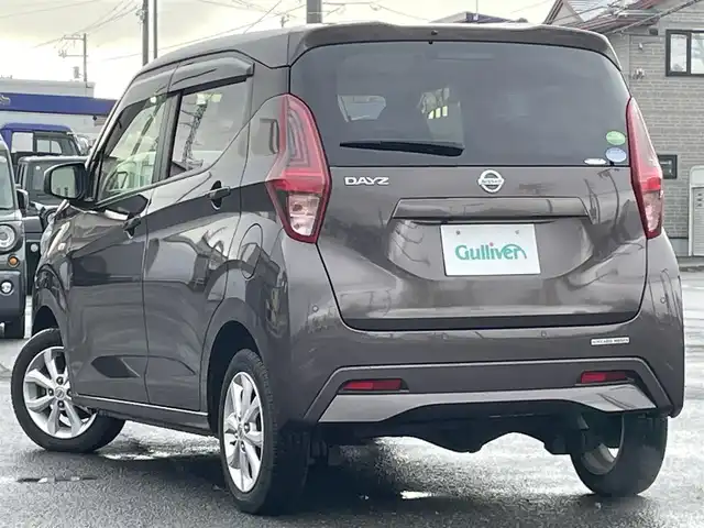 日産 デイズ X 道央・札幌 2020(令2)年 2万km アッシュブラウンM ４WD/純正ディーラーOPナビ/AM/FM/CD/フルセグ/エマージェンシーブレーキ/横滑り防止装置/レーンキープアシスト/クリアランスソナー/バックカメラ/ETC/ドライブレコーダー/アイドリングストップ/前席シートヒーター/ステアリングリモコン/レーダー探知機/プッシュスタート/スマートキー/ハロゲンヘッドライト/オートライト/オートハイビーム/ヘッドライトレベライザー/電動格納ミラー/フロアマット/ドアバイザー/スペアキー/社外エンジンスターター/冬タイヤ有