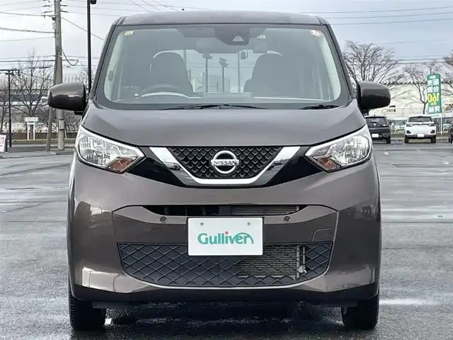 日産 デイズ X 道央・札幌 2020(令2)年 2万km アッシュブラウンM ４WD/純正ディーラーOPナビ/AM/FM/CD/フルセグ/エマージェンシーブレーキ/横滑り防止装置/レーンキープアシスト/クリアランスソナー/バックカメラ/ETC/ドライブレコーダー/アイドリングストップ/前席シートヒーター/ステアリングリモコン/レーダー探知機/プッシュスタート/スマートキー/ハロゲンヘッドライト/オートライト/オートハイビーム/ヘッドライトレベライザー/電動格納ミラー/フロアマット/ドアバイザー/スペアキー/社外エンジンスターター/冬タイヤ有