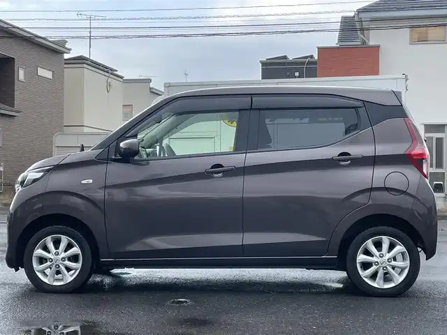 日産 デイズ X 道央・札幌 2020(令2)年 2万km アッシュブラウンM ４WD/純正ディーラーOPナビ/AM/FM/CD/フルセグ/エマージェンシーブレーキ/横滑り防止装置/レーンキープアシスト/クリアランスソナー/バックカメラ/ETC/ドライブレコーダー/アイドリングストップ/前席シートヒーター/ステアリングリモコン/レーダー探知機/プッシュスタート/スマートキー/ハロゲンヘッドライト/オートライト/オートハイビーム/ヘッドライトレベライザー/電動格納ミラー/フロアマット/ドアバイザー/スペアキー/社外エンジンスターター/冬タイヤ有