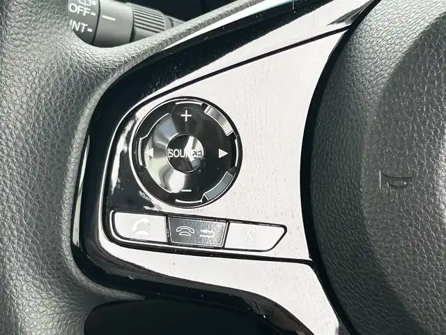 ホンダ Ｎ ＢＯＸ カスタム L 熊本県 2022(令4)年 1.9万km プラチナホワイトパール 社外ディスプレイオーディオ（ＦＨ－８５００ＤＶＳ）　/・AM/FM/CD/DVD/BT/AUX/・バックカメラ/ホンダセンシング/・先行車発進お知らせ機能/・標識認識機能/・車線逸脱警報/・アダプティブクルーズコントロール　/・衝突被害軽減ブレーキ/・オートハイビーム/・クリアランスソナー/ＥＴＣ　　/D/N席シートヒーター　/革巻きステアリング/・ステアリングリモコン/電動サイドブレーキ/・ホールドボタン/LEDヘッドライト/・フォグランプ/・ヘッドライトレベライザー/電動格納ミラー/・ウィンカーミラー/ドアバイザー/片側パワースライドドア/純正アルミホイール/スマートキー/・スペアキー