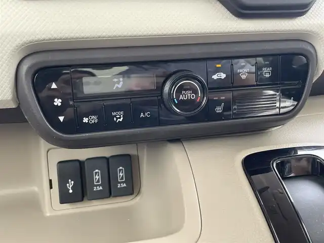 ホンダ Ｎ ＢＯＸ G L ホンダセンシング 群馬県 2020(令2)年 2.5万km パール ホンダセンシング/　衝突軽減ブレーキ/　車線逸脱警報/　アダプティブクルーズ/ナビゲーション　/フルセグテレビ　/ＣＤ＆ＤＶＤ　/バックカメラ　/パワースライドドア　/革調シートカバー　/ドライブレコーダー　/保証書　/取扱説明書　/整備手帳
