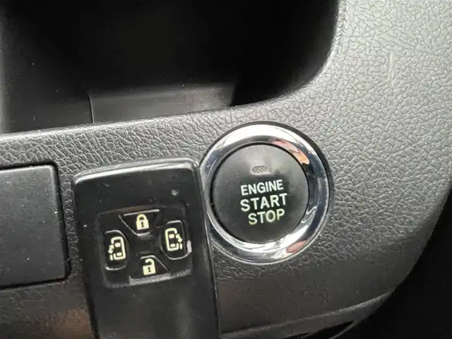 トヨタ ノア X スマートエディション 福岡県 2010(平22)年 9.7万km シルバーM パワースライドドア（両側）/ビルドインETC/オートライト/電格ミラー/社外アルミホイール/社外フロアマット/保証書/取扱説明書/プッシュスタート