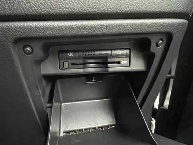 トヨタ ノア X スマートエディション 福岡県 2010(平22)年 9.7万km シルバーM パワースライドドア（両側）/ビルドインETC/オートライト/電格ミラー/社外アルミホイール/社外フロアマット/保証書/取扱説明書/プッシュスタート