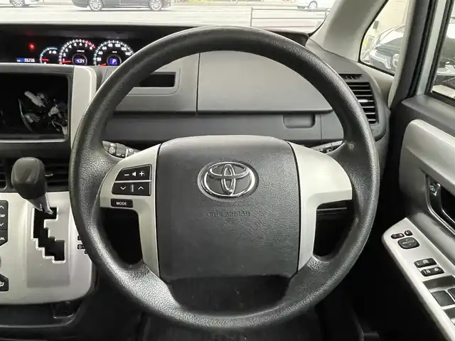 トヨタ ノア X スマートエディション 福岡県 2010(平22)年 9.7万km シルバーM パワースライドドア（両側）/ビルドインETC/オートライト/電格ミラー/社外アルミホイール/社外フロアマット/保証書/取扱説明書/プッシュスタート